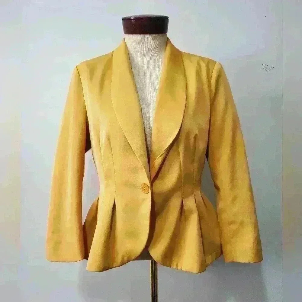 DOE & RAE mustard yellow pleated lightweight blazer.  Size medium